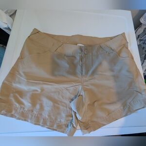 Columbia Performance Shorts Size XL